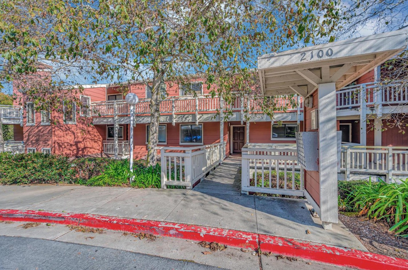 2106 Wildflower Ct, Daly City, CA 94014