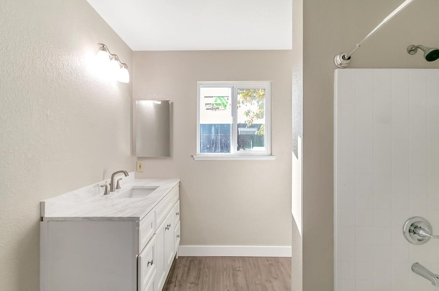 717 Deerfield Dr, Vallejo CA  94503 exterior