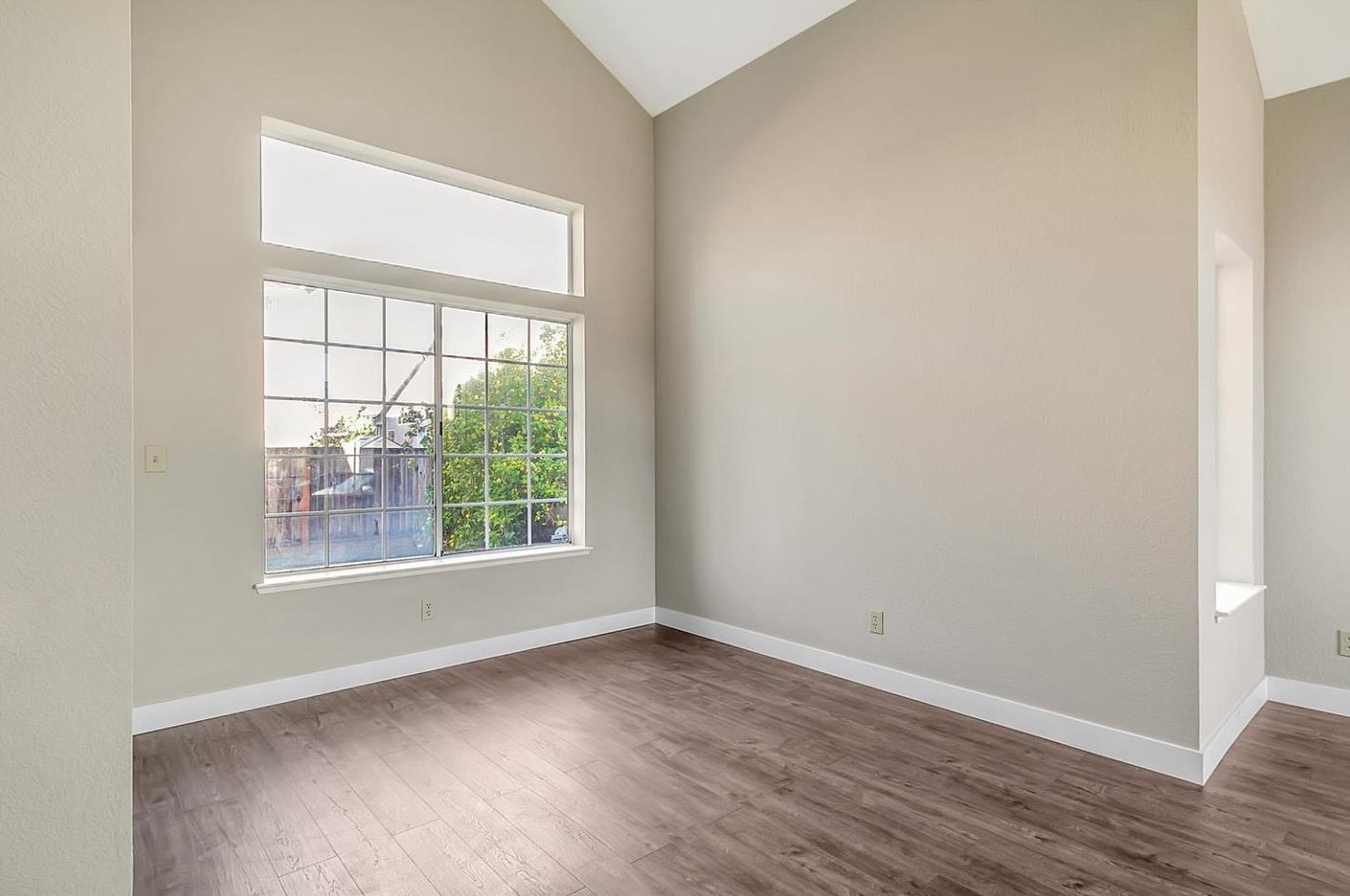 717 Deerfield Dr, Vallejo CA  94503 exterior