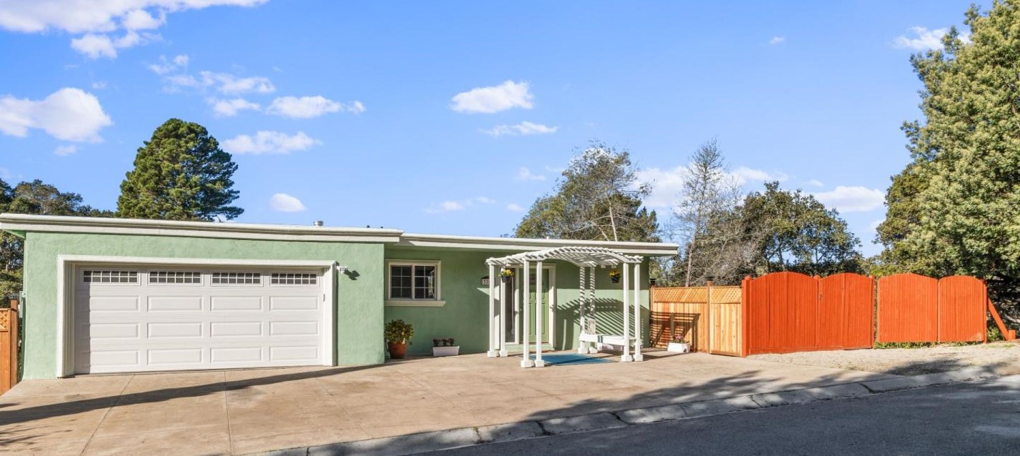 3345 Crystal Heights Dr, Soquel, CA 95073-2518