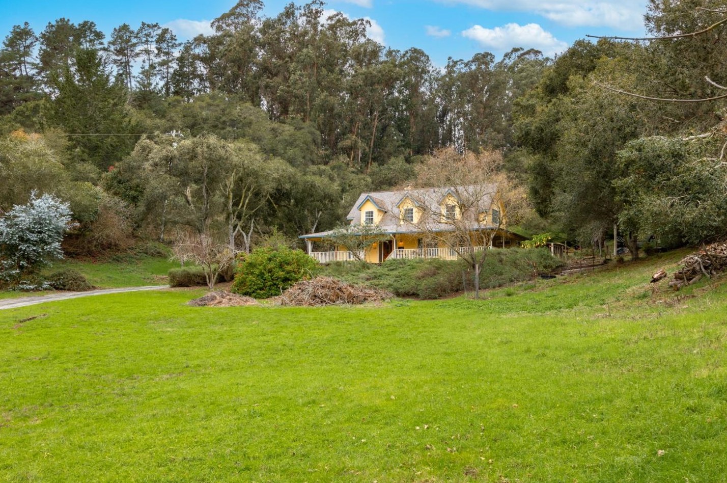 110 Halton Ln, Watsonville, CA 95076