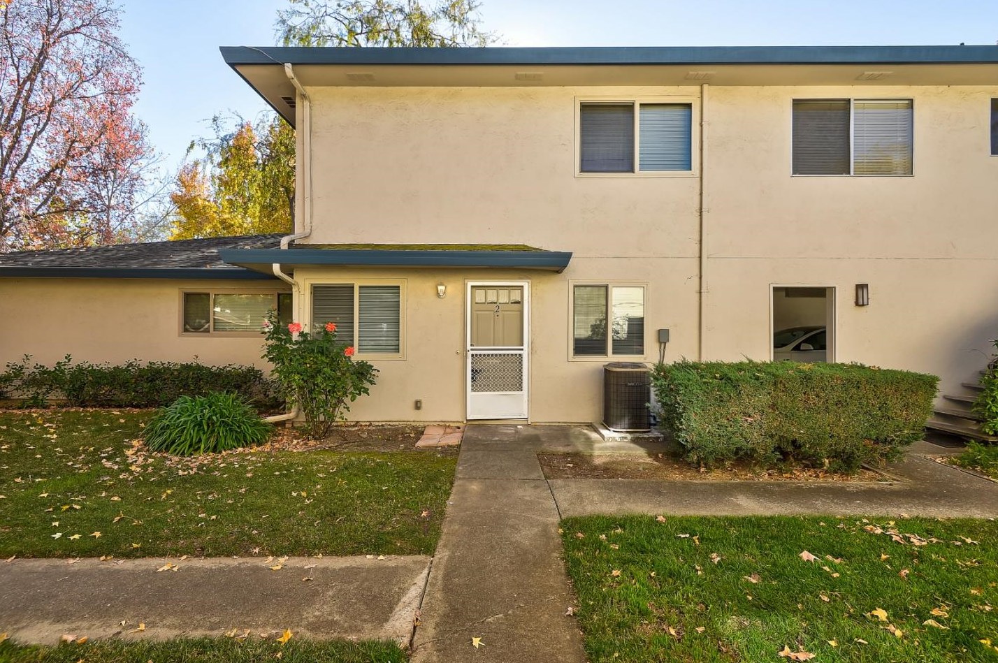 331 1st St, Campbell, CA 95008-1323