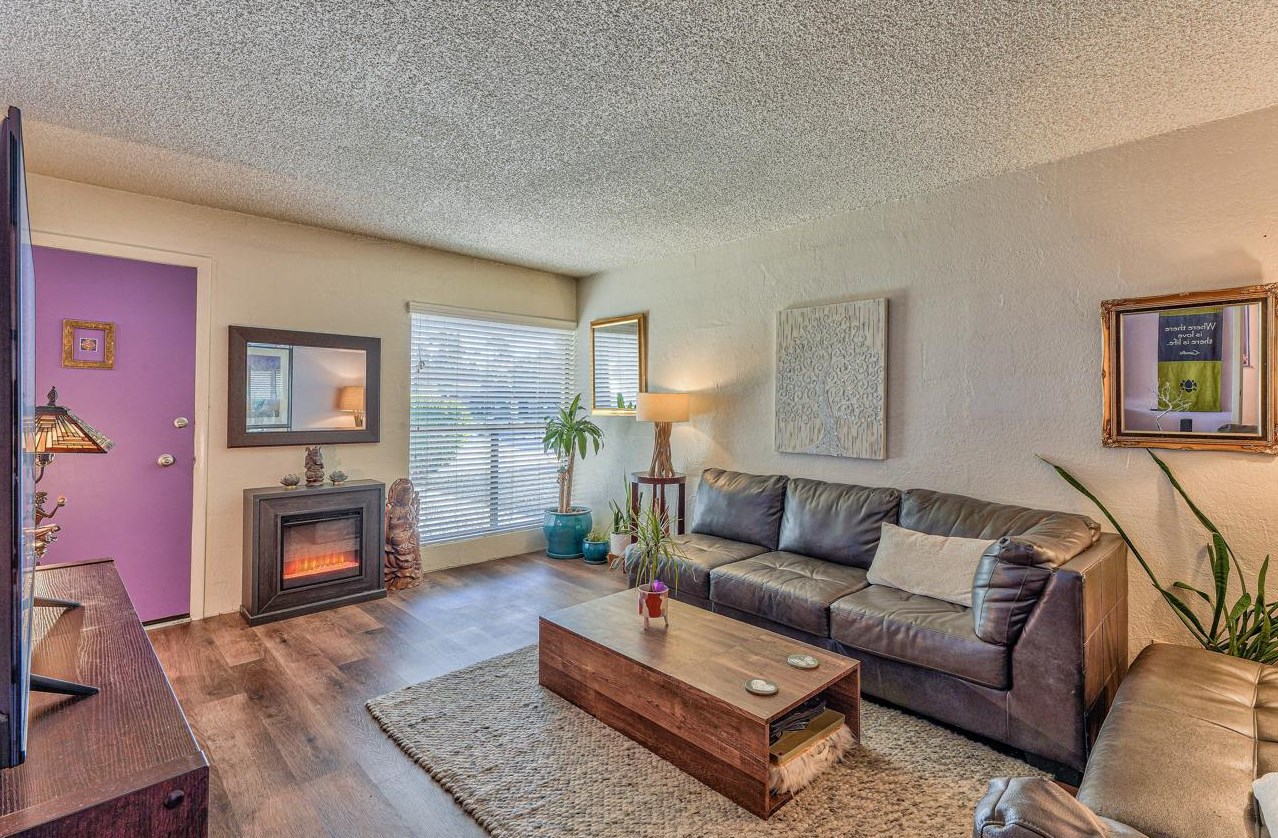 500 Glenwood Cir 216, Monterey, CA 93940