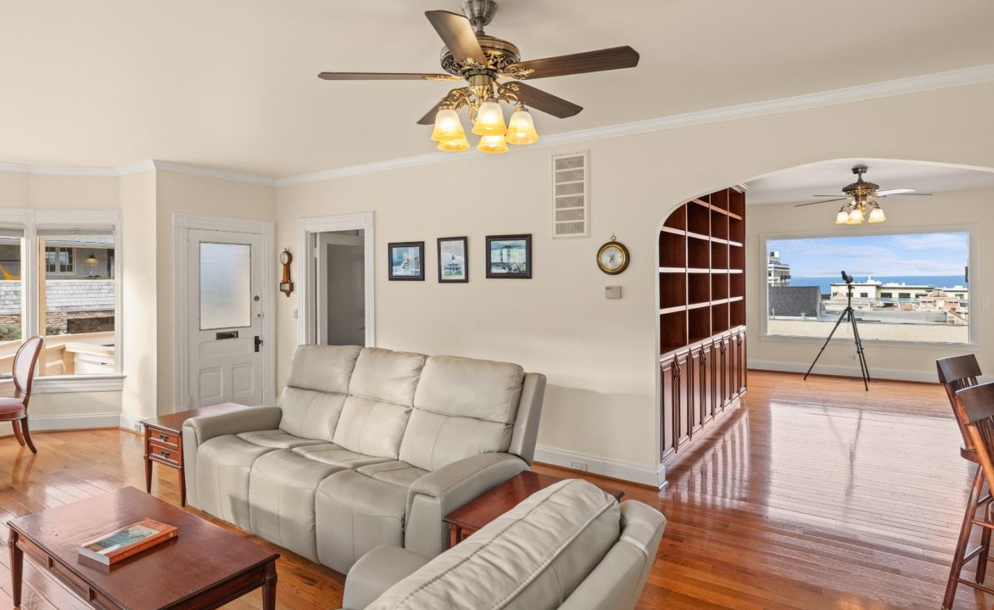 307 Fountain Ave, Del Monte Park, CA 93950-3418
