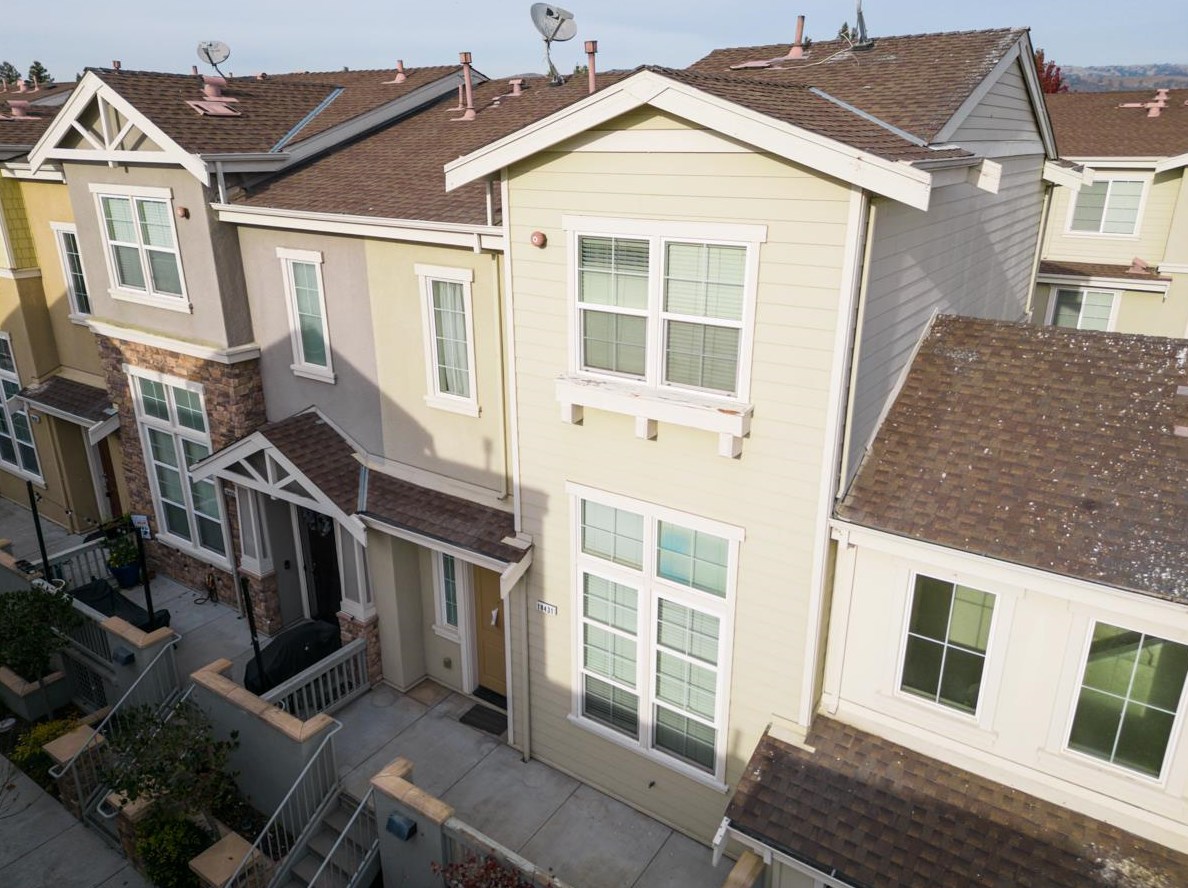 18431 Jade Ln, Morgan Hill, CA 95037