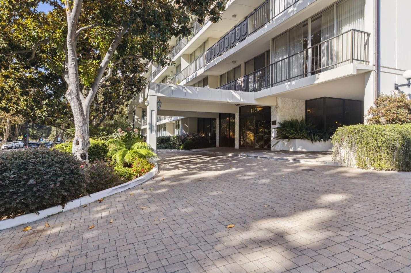 1330 University Dr 63, Menlo Park, CA 94025