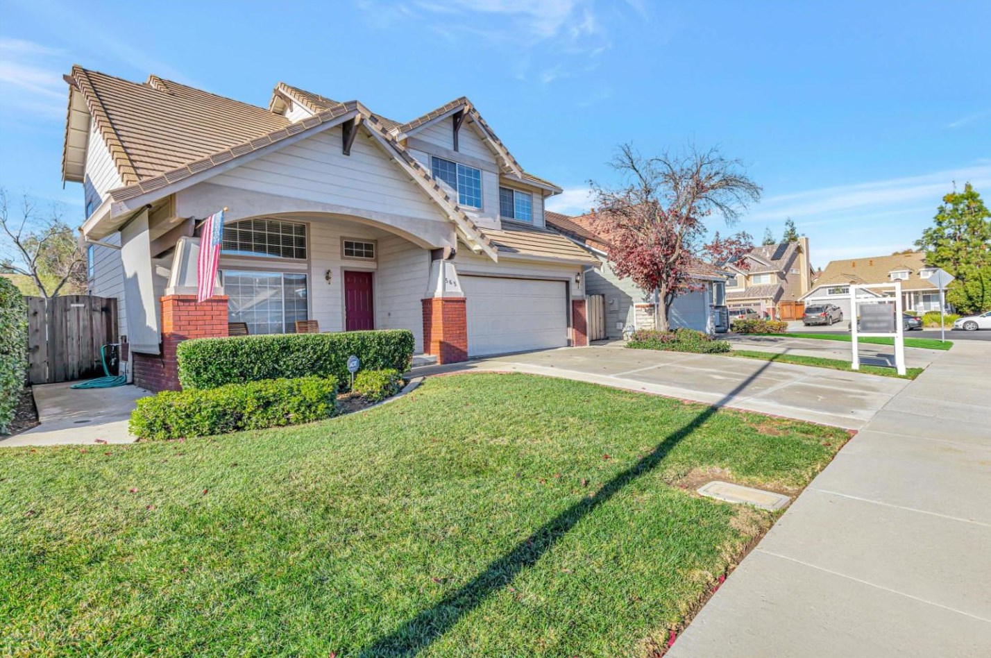 565 Creekwood Ct, Los Angeles, CA 94513-1837