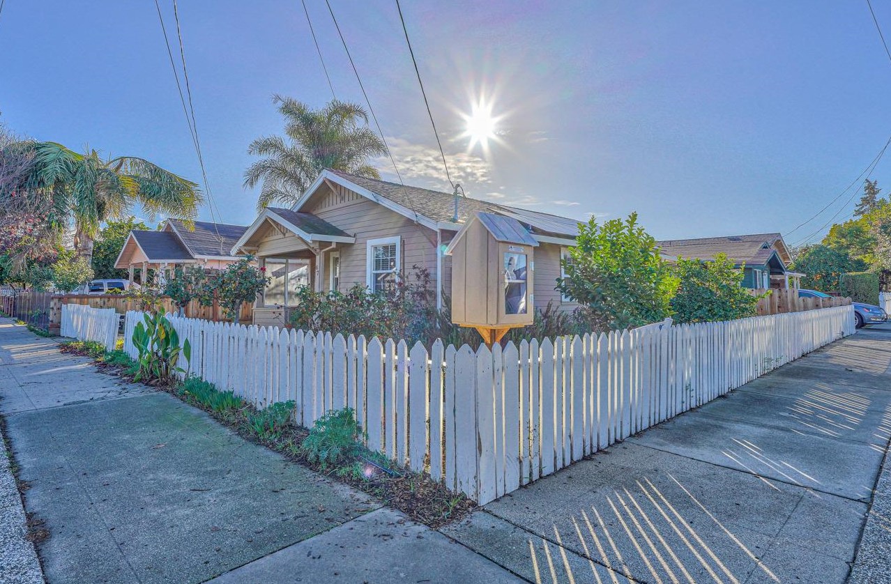 67 Hawkins St, Hollister, CA 95023