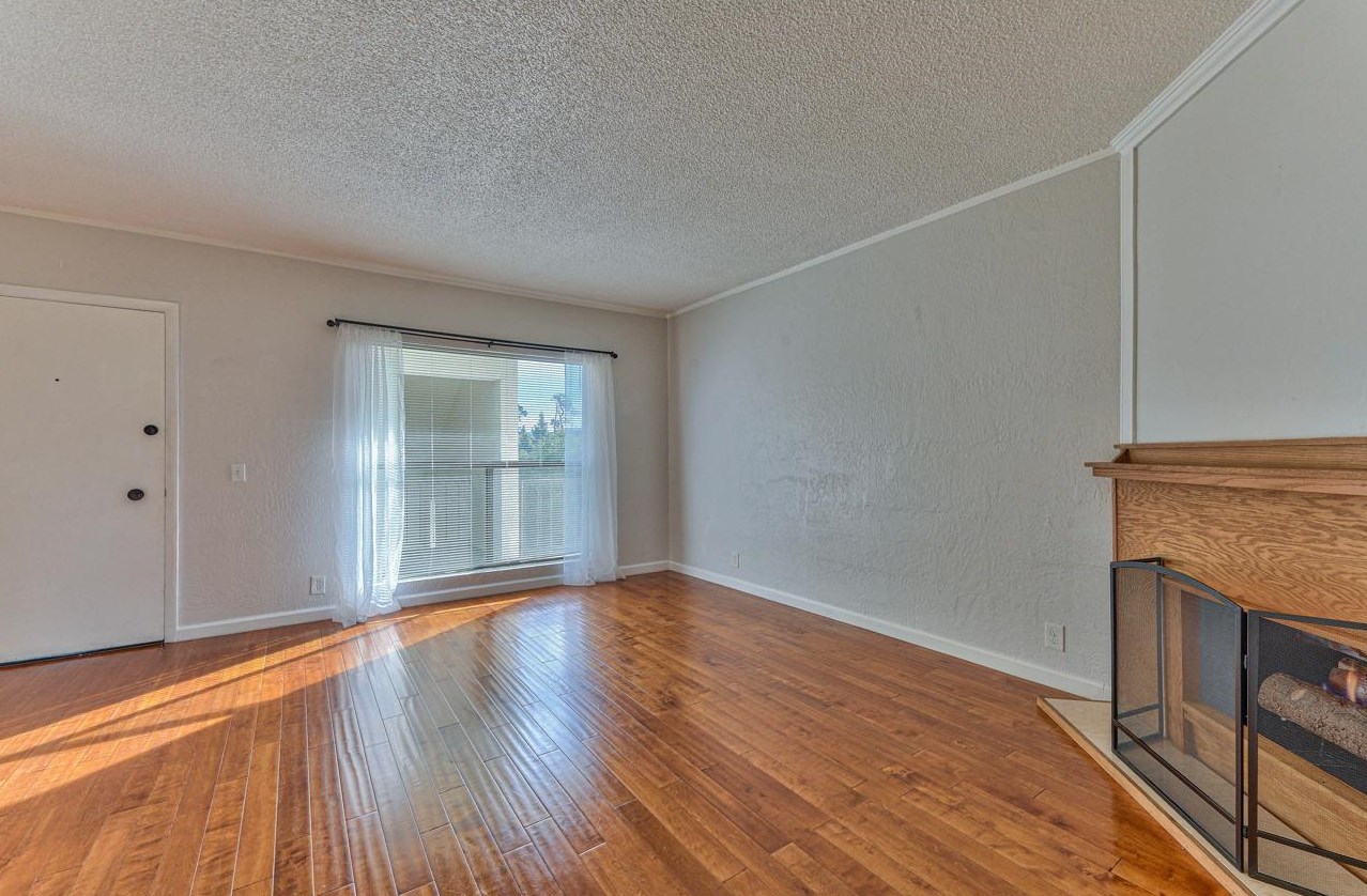 500 Glenwood Cir 435, Monterey, CA 93940