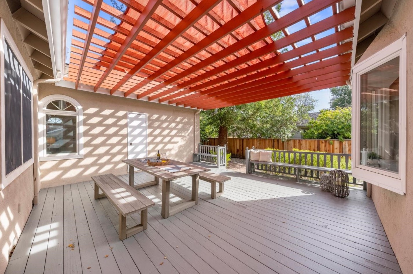 20259 Herriman Ave, Saratoga CA  95070-4905 exterior