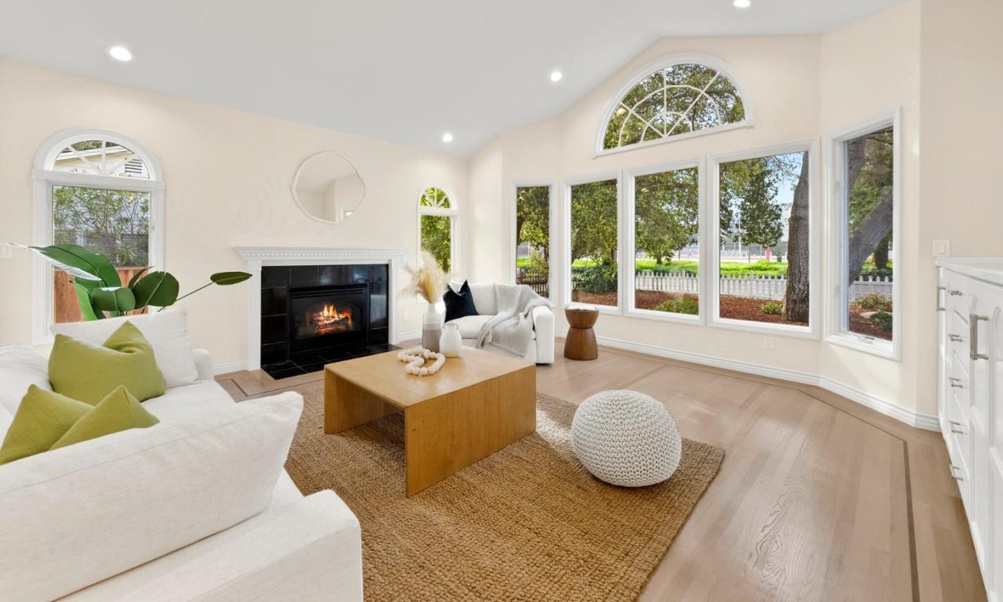 20259 Herriman Ave, Saratoga CA  95070-4905 exterior