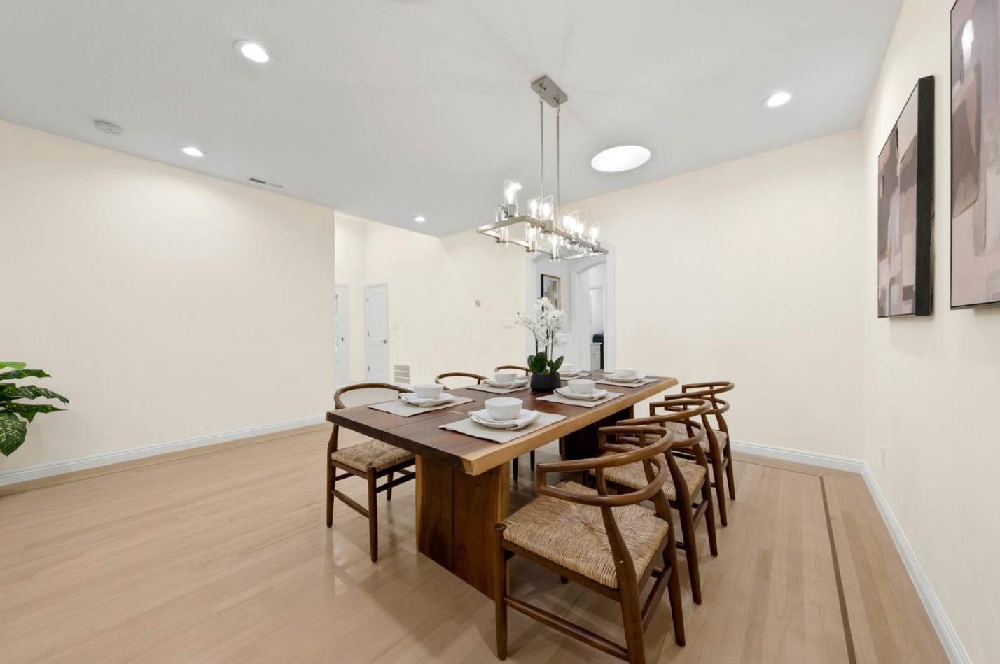 20259 Herriman Ave, Saratoga CA  95070-4905 exterior