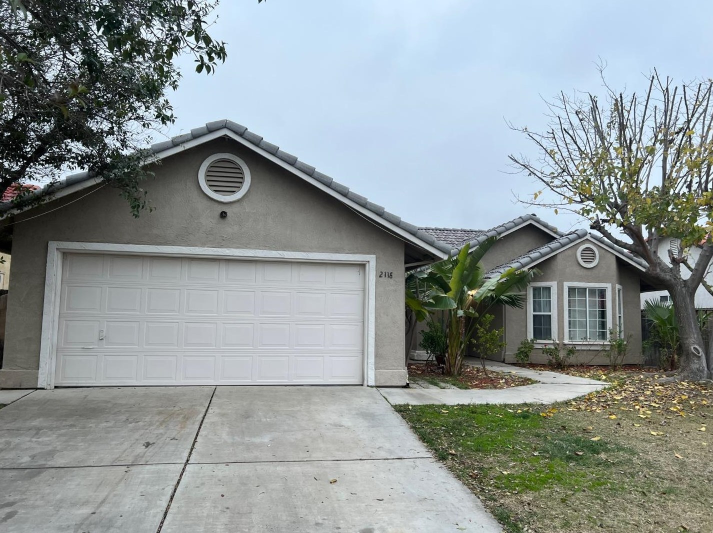 2118 Park Paxton Ct, Los Banos, CA 93635