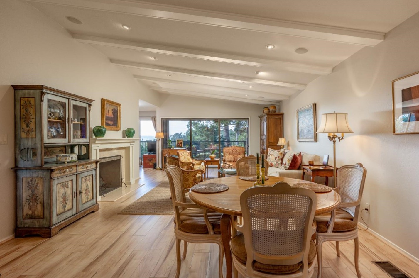 281 Del Mesa Carmel, Carmel, CA 93923