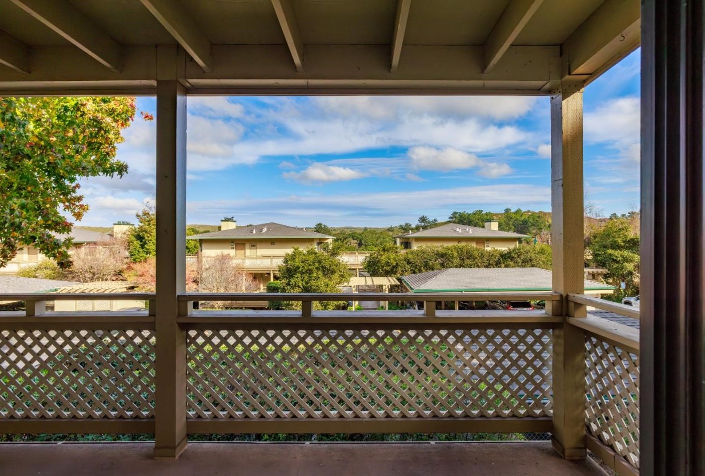230 Pheasant Rdg Rd, Monterey CA  93940-5763 exterior