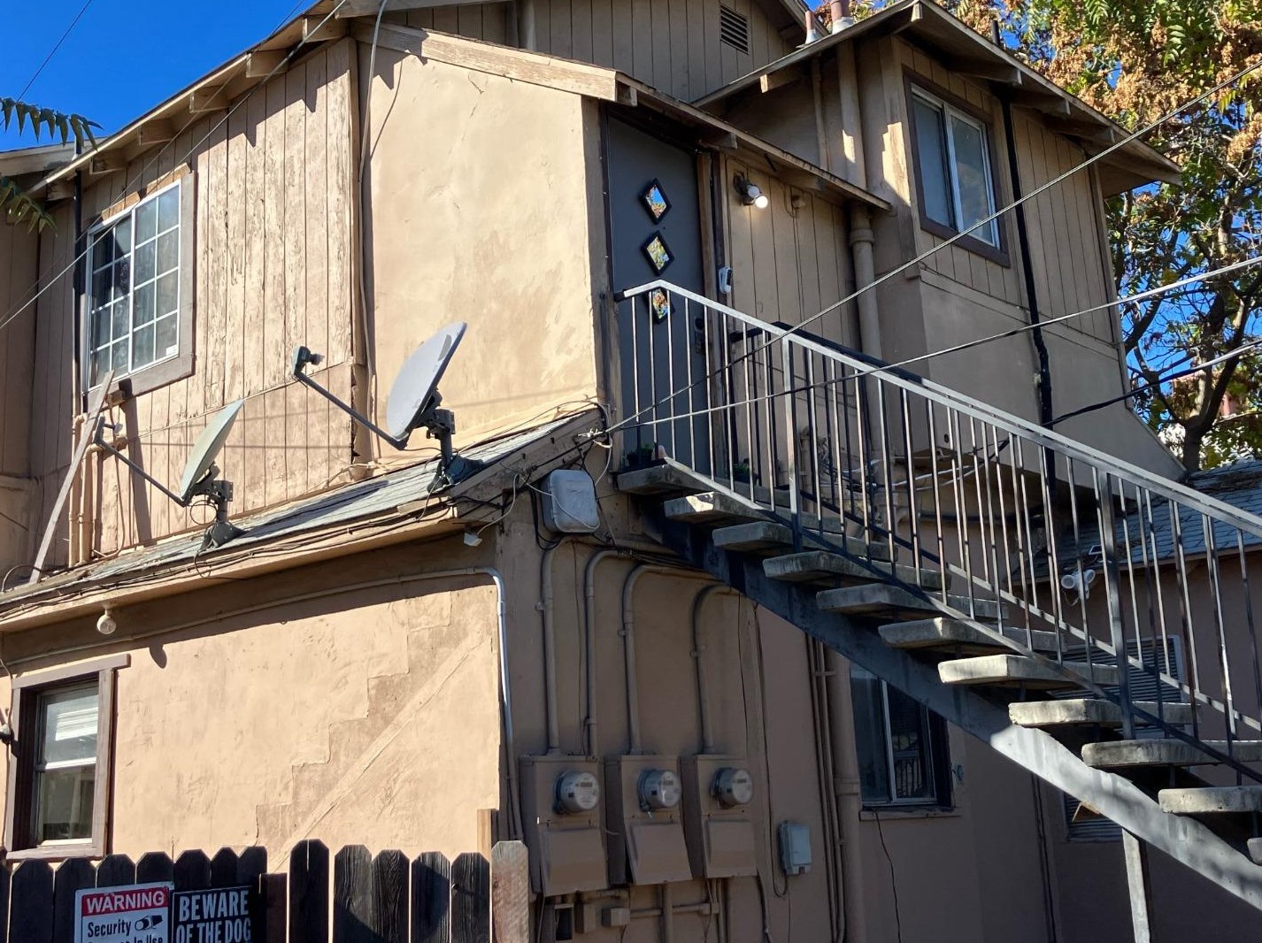 818 2nd, Modesto, CA 95351