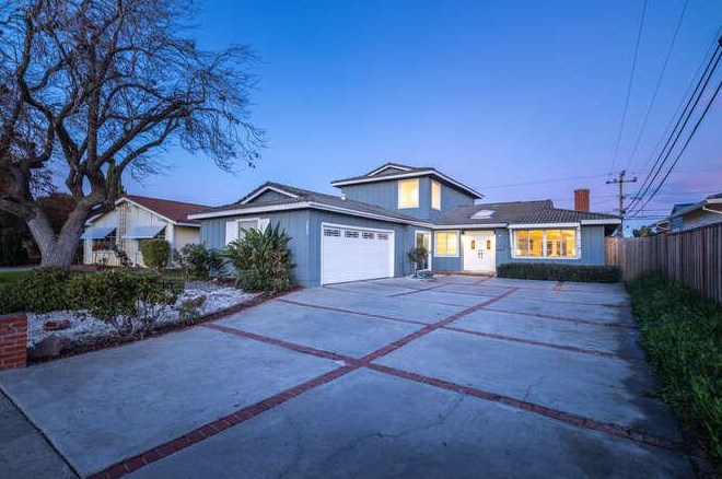 3253 Los Prados St, San Mateo, CA 94403-2015