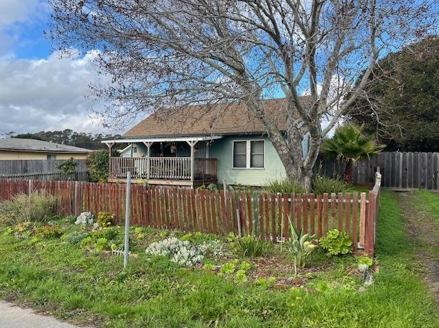 445 Rodriguez St, Santa Cruz, CA 95062