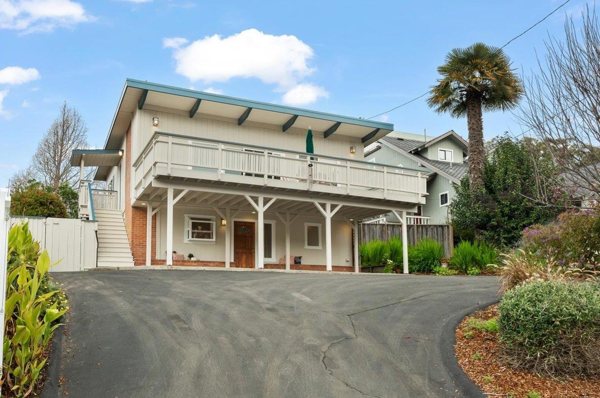 205 Sand St, Aptos, CA 95003