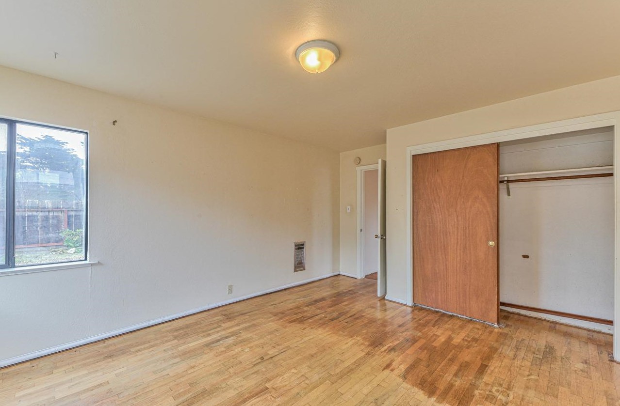 255 Oxner St, Monterey CA  93940-3707 exterior