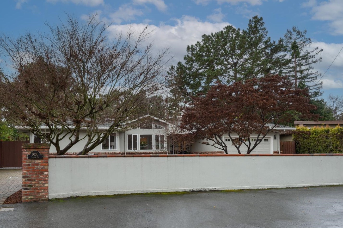 1035 Lemon St, Menlo Park, CA 94025-6112