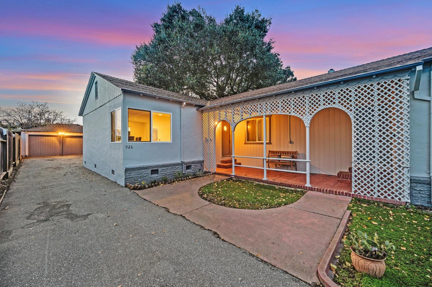 926 Grant St, San Mateo, CA 94402-1814