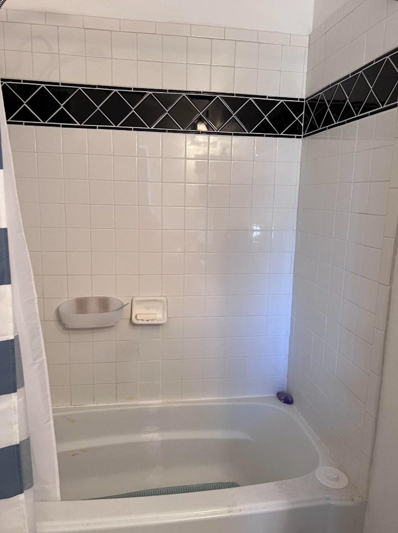 233 Menzel Rd, Hollister CA  95023-9745 exterior