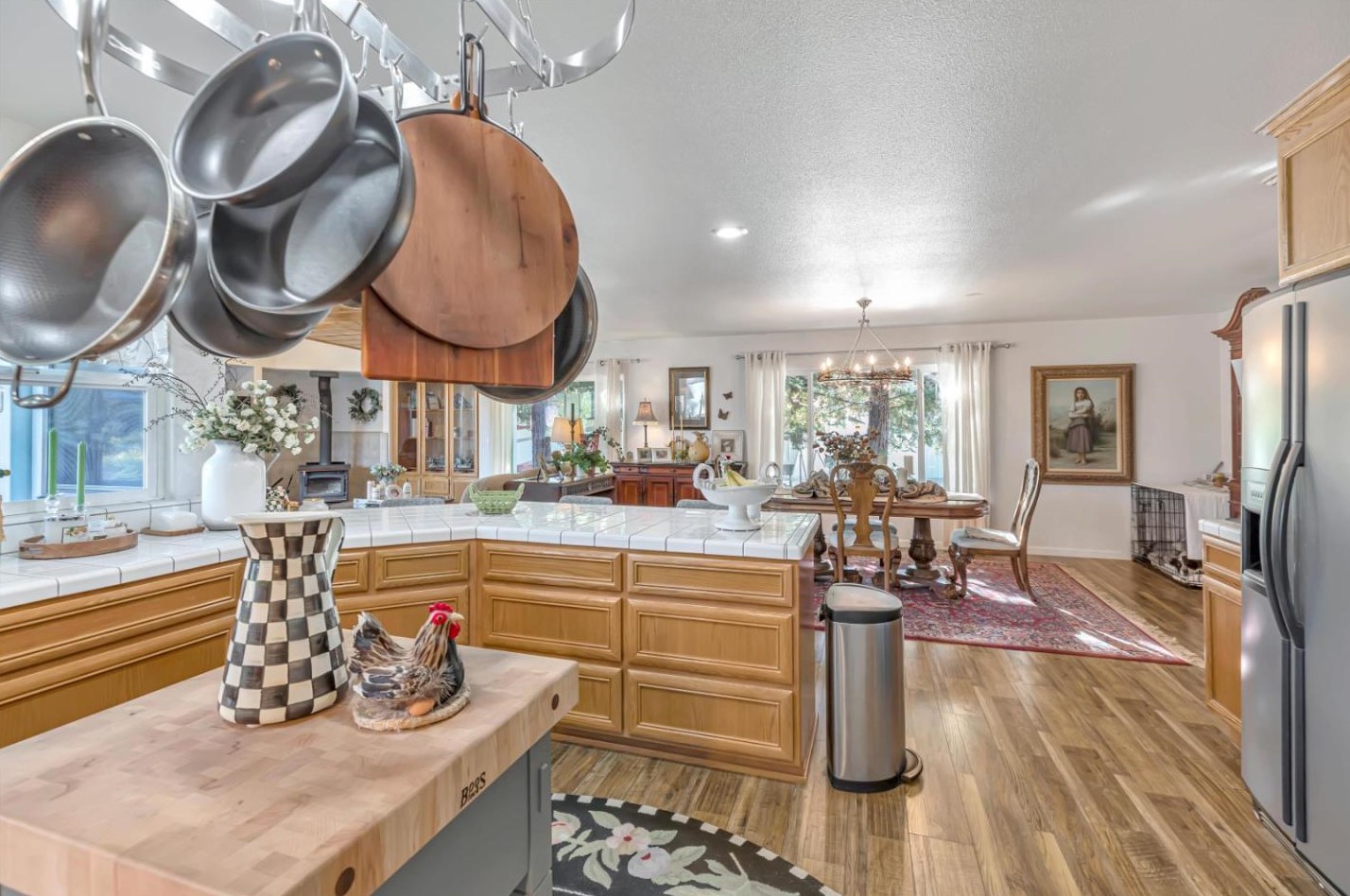 233 Menzel Rd, Hollister CA  95023-9745 exterior