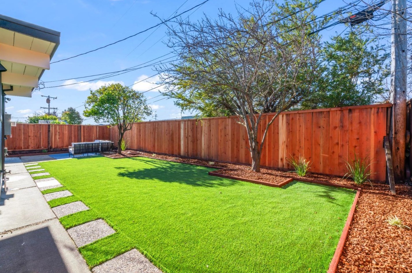 1714 Celeste Dr, San Mateo CA  94402-2604 exterior
