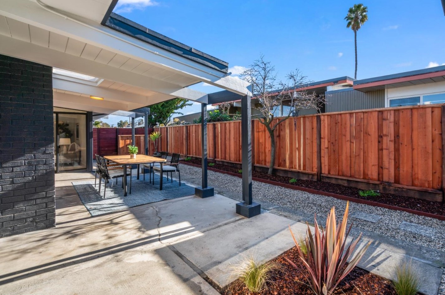 1714 Celeste Dr, San Mateo CA  94402-2604 exterior