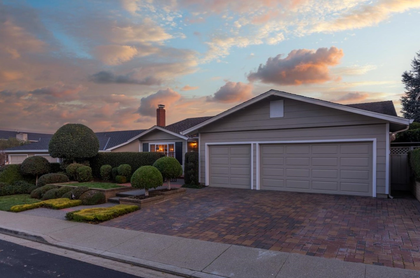 2523 Somerset Dr, Belmont, CA 94002