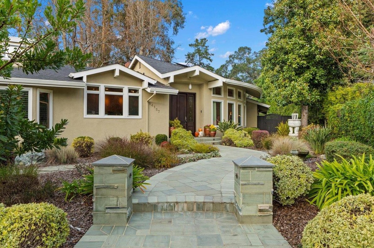 14157 Squirrel Hollow Ln, Saratoga, CA 95070-5417