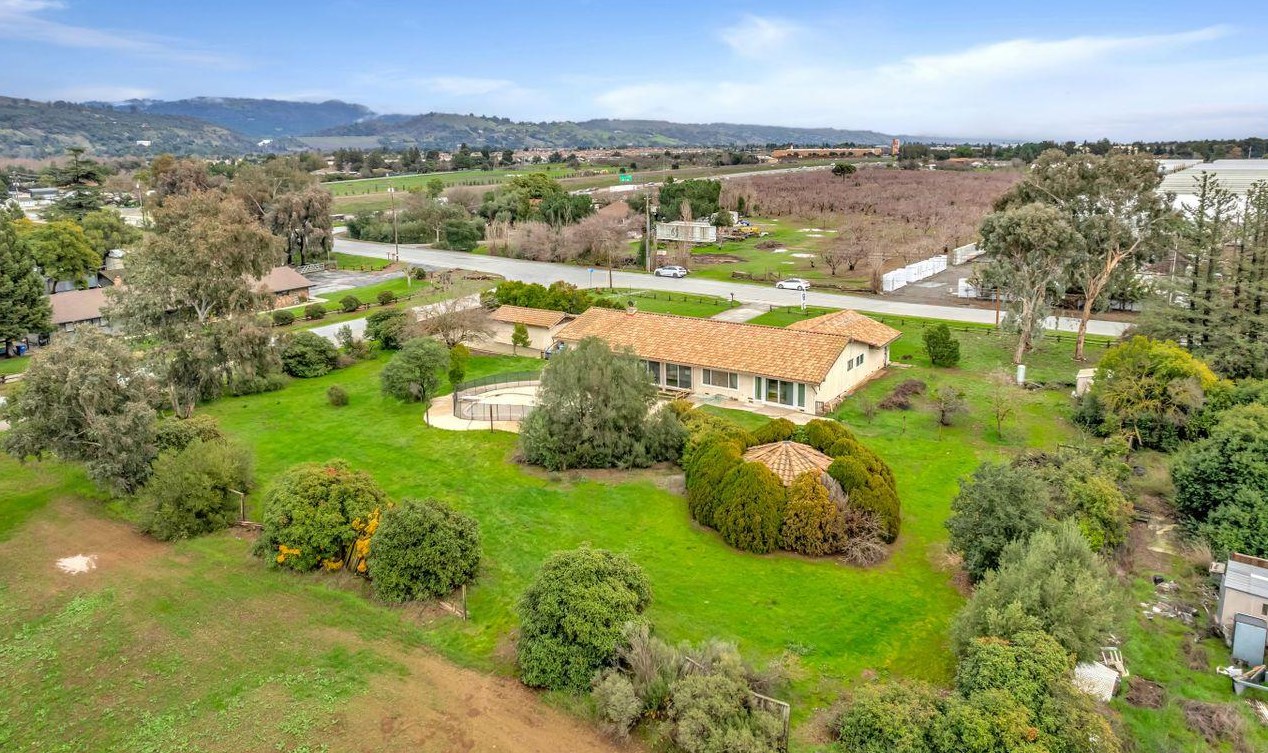 625 Burnett Ave, Morgan Hill, CA 95037