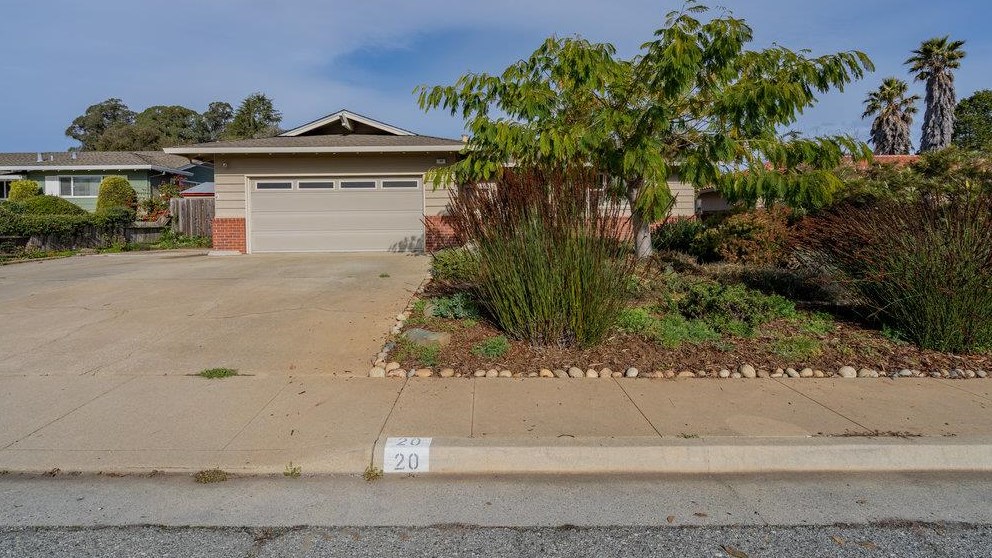 20 Corrala Vista Dr, Watsonville, CA 95076