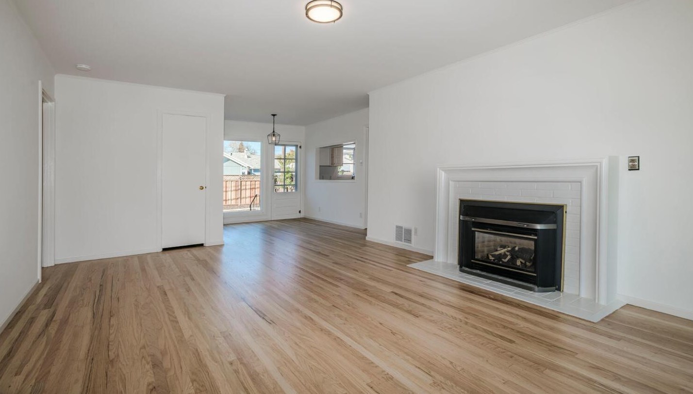 125 Otay Ave, San Mateo CA  94403-2839 exterior