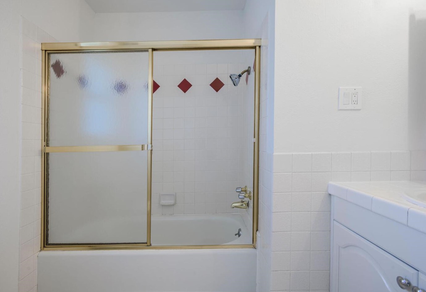 125 Otay Ave, San Mateo CA  94403-2839 exterior