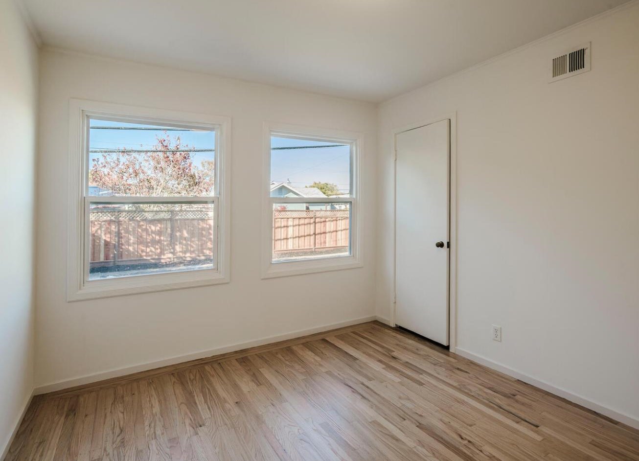 125 Otay Ave, San Mateo CA  94403-2839 exterior