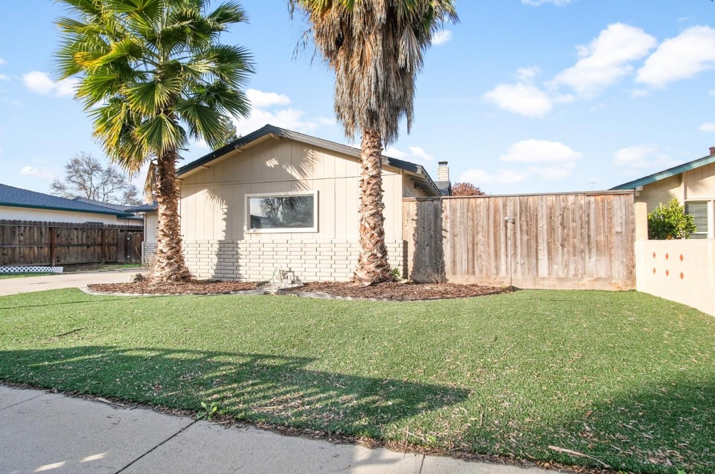 2425 Riedel Way, Modesto, CA 95355