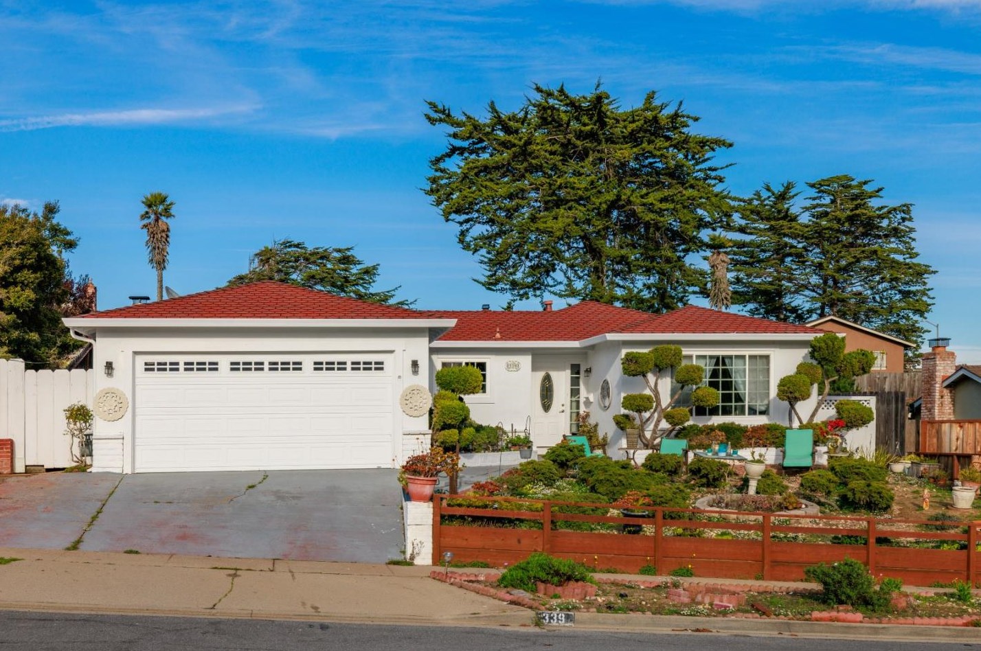 339 Parson Cir, Marina, CA 93933-3624