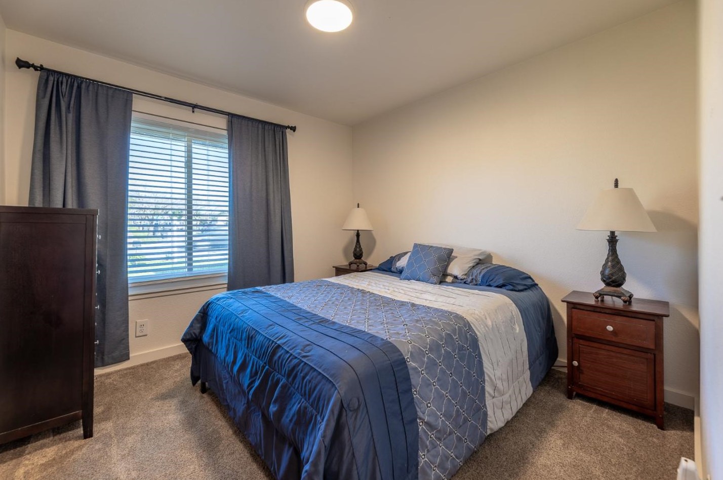 18704 Cleveland Ave, Salinas CA  93906-1833 exterior
