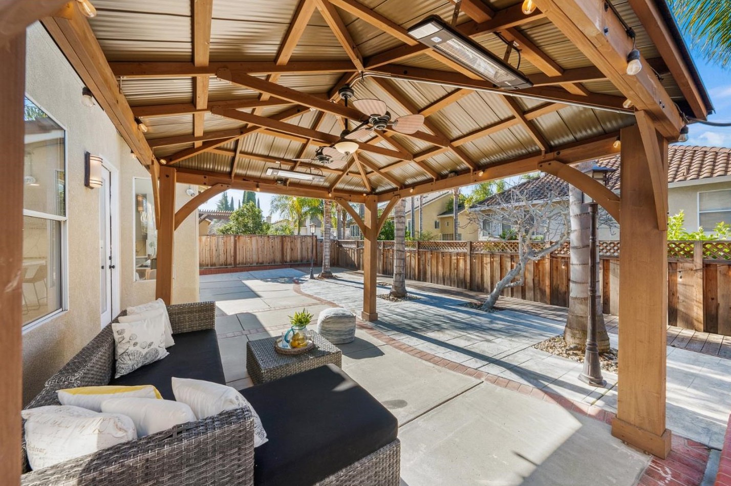 4033 Emerald Isle Ln, San Jose CA  95135-1167 exterior