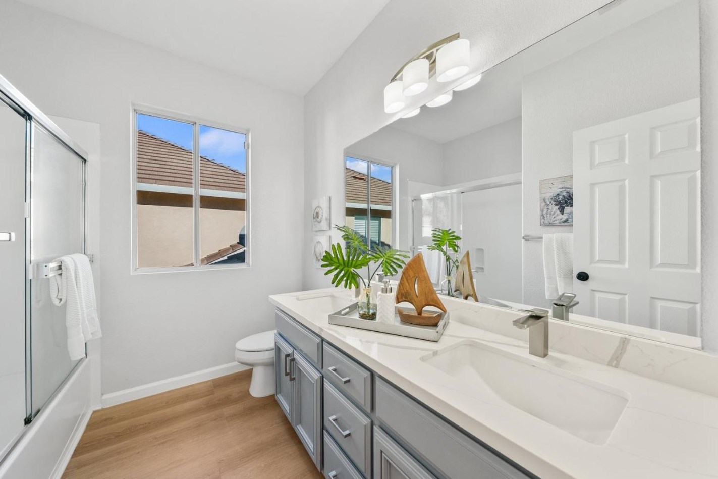 4033 Emerald Isle Ln, San Jose CA  95135-1167 exterior