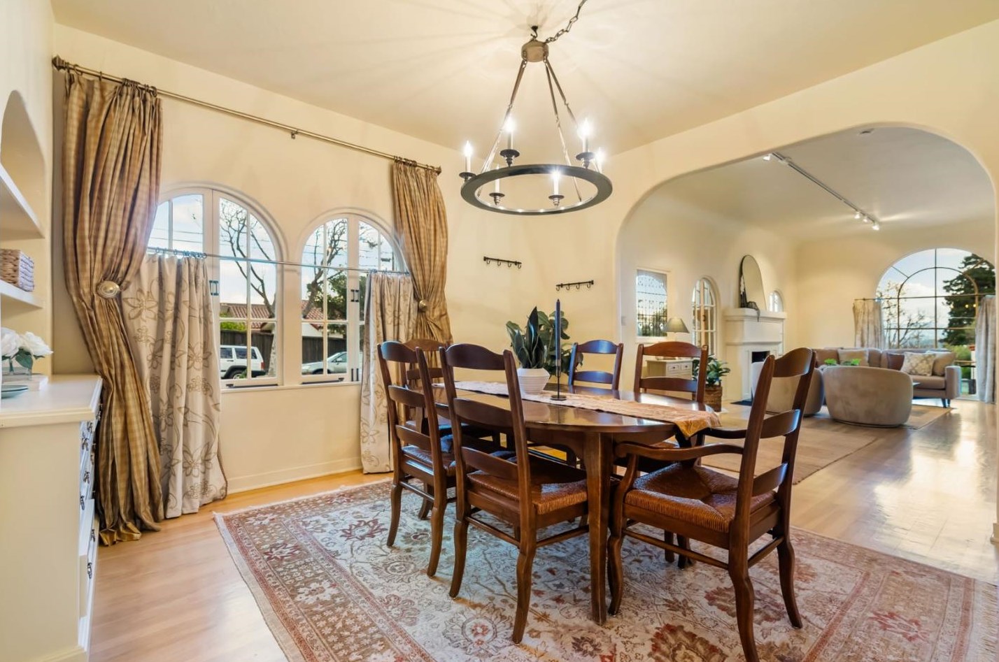 903 Jefferson St, Monterey CA  93940-2134 exterior