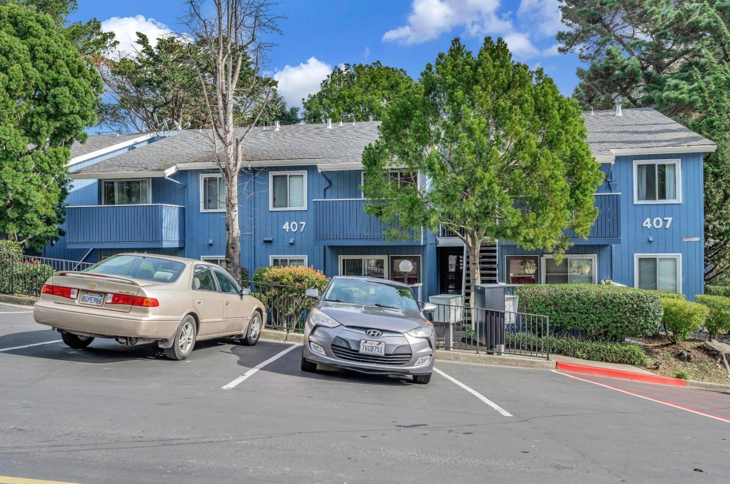 407 Piccadilly Pl 2, San Bruno, CA 94066