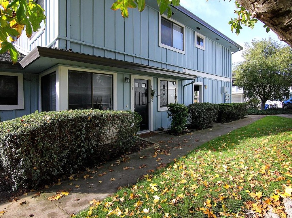 916 Ponselle Ln 3, Capitola, CA 95010