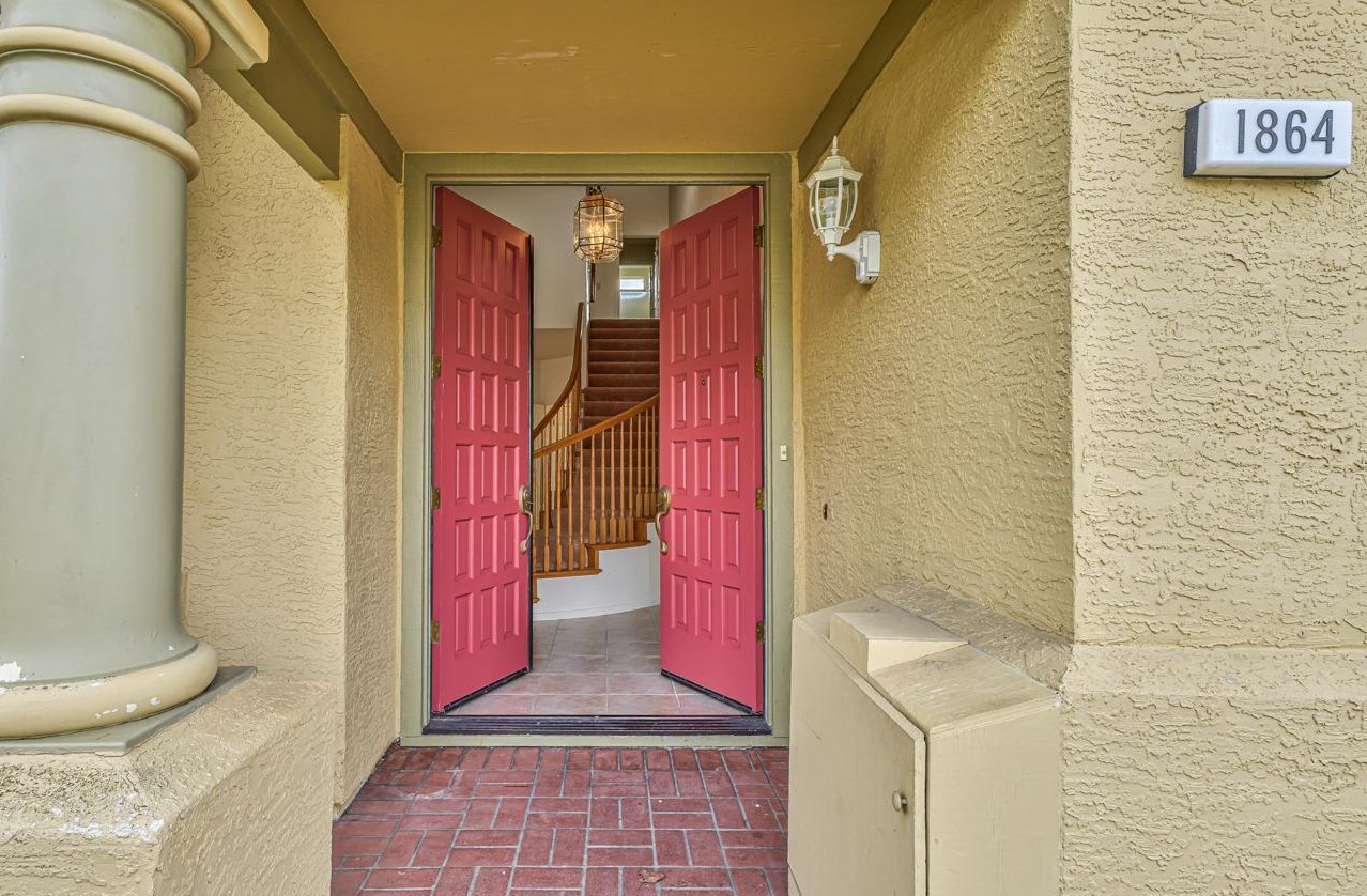 1864 Declaration St, Salinas, CA 93906-5068