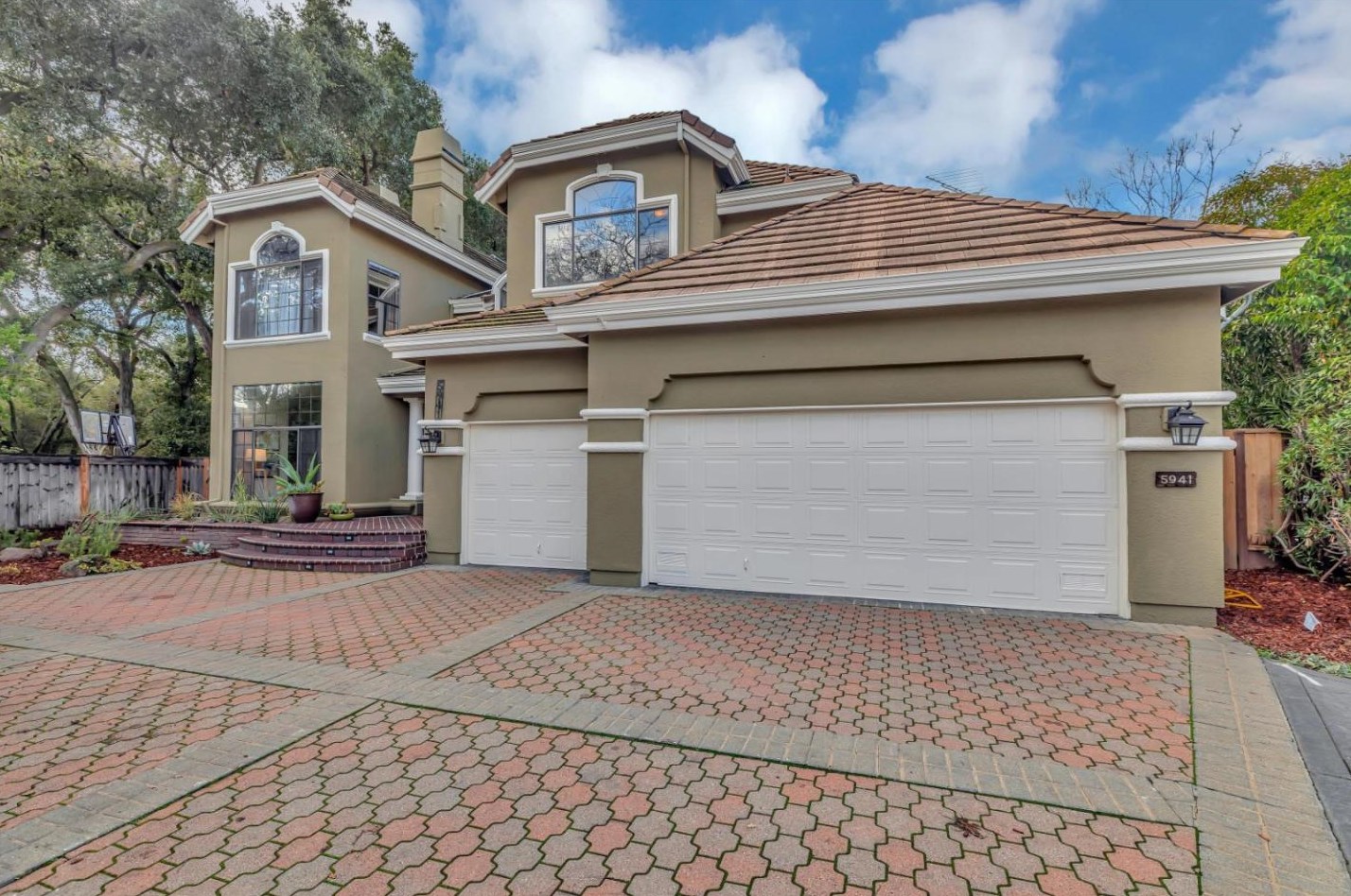 5941 Sterling Oaks Dr, San Jose, CA 95120-1786