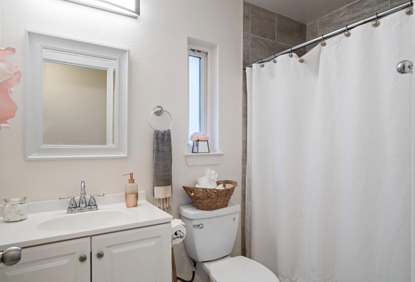 229 Nautical Ct, Vallejo CA  94591-7543 exterior