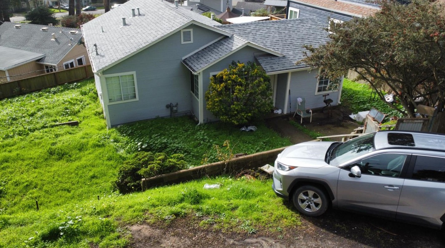 580 Paloma Ave, Pacifica, CA 94044