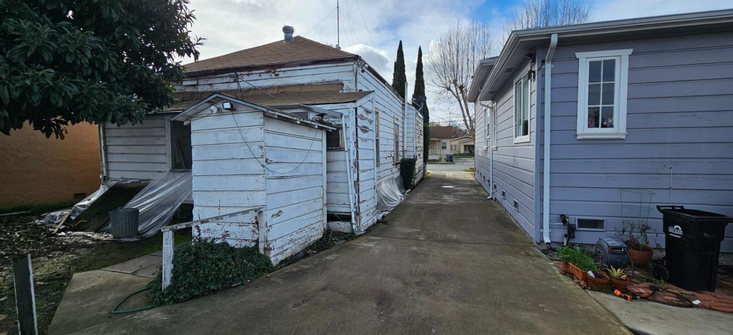 344 8th St, San Jose, CA 95112-3343